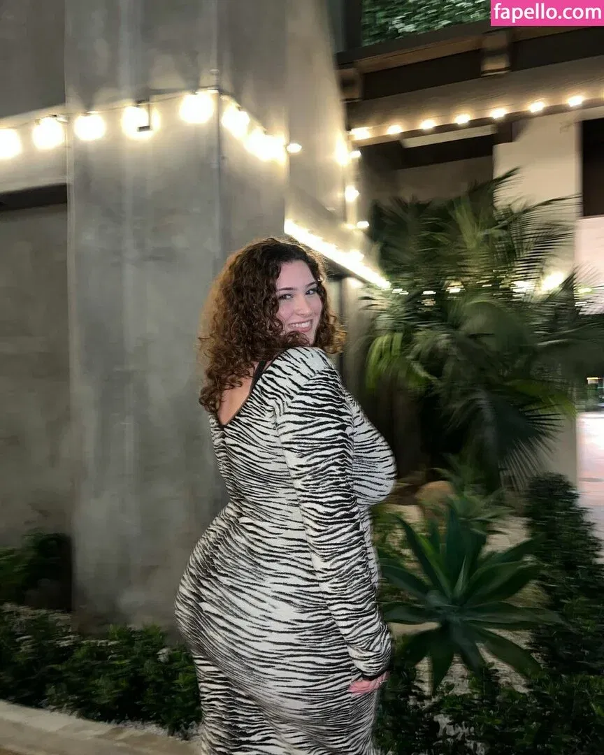 Stephanie Sangster Onlyfans Photo Gallery 