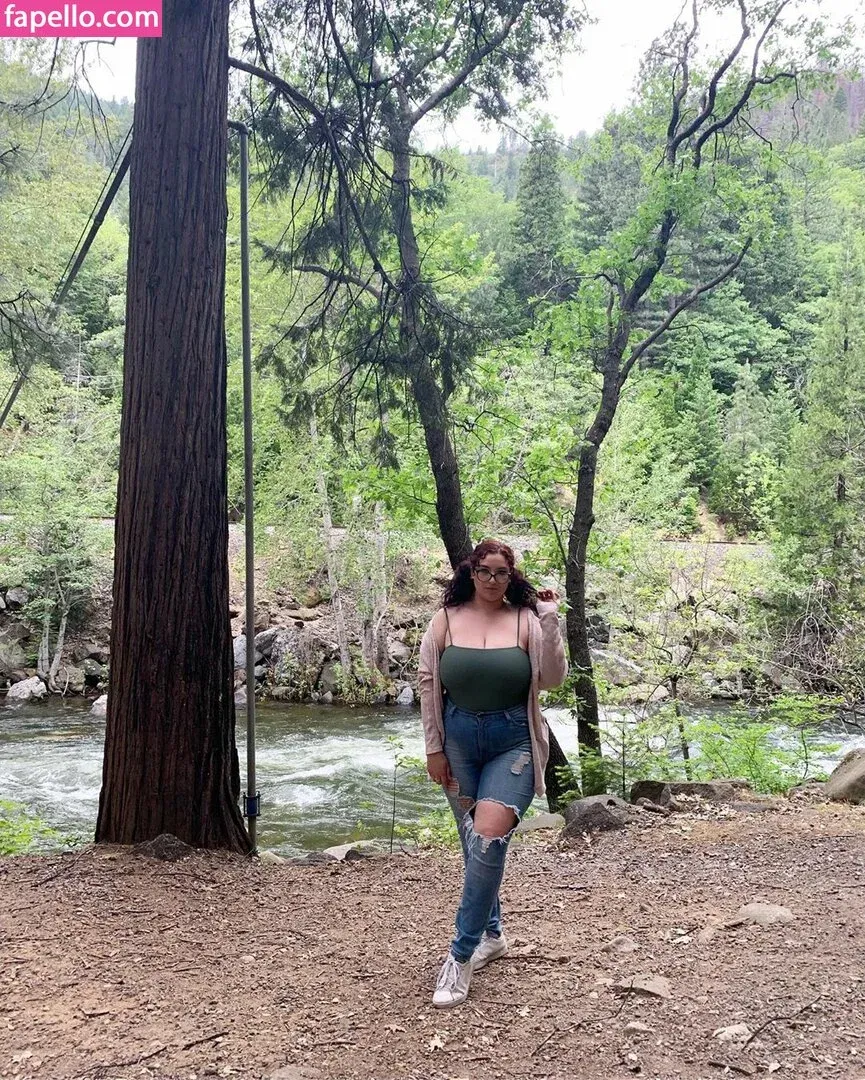 Stephanie Sangster Onlyfans Photo Gallery 