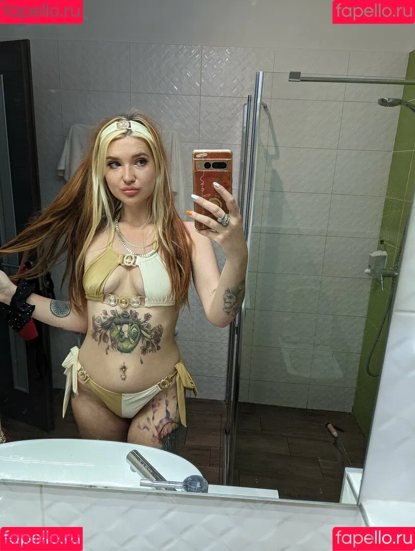 Louise London Onlyfans Photo Gallery 