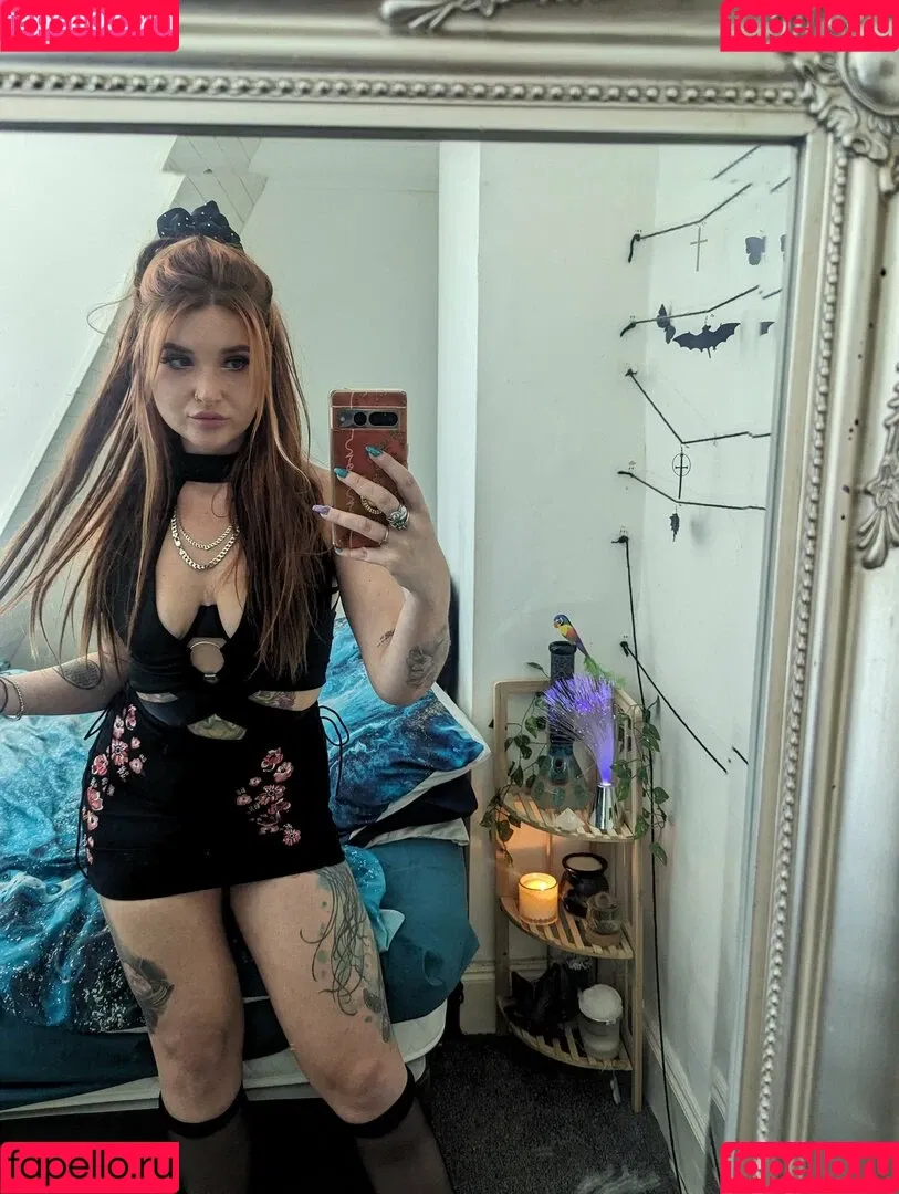 Louise London Onlyfans Photo Gallery 