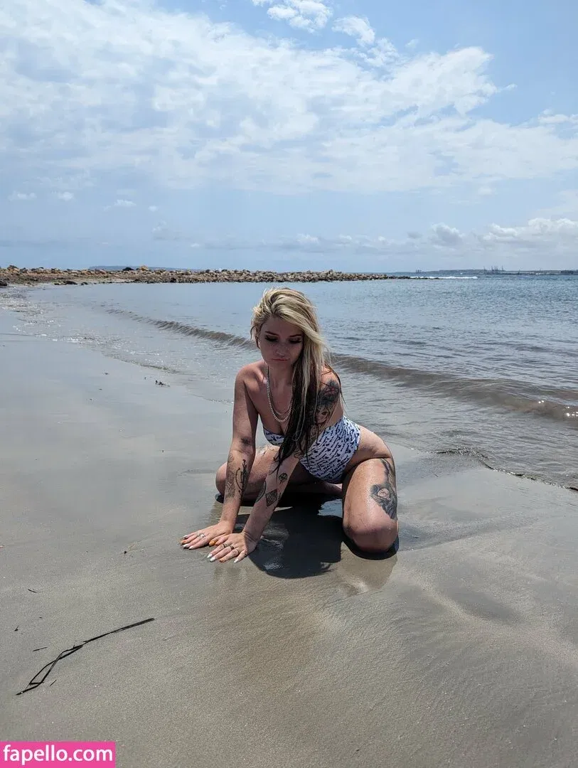 Louise London Onlyfans Photo Gallery 