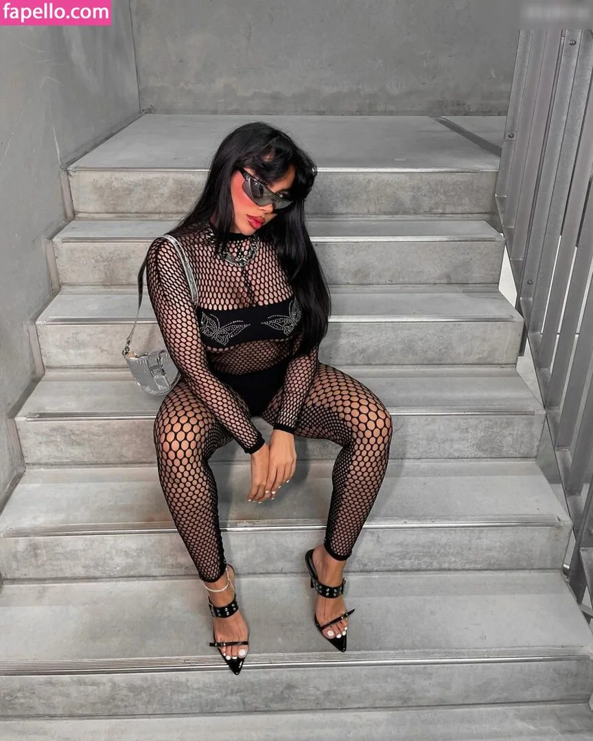 Selin Onlyfans Photo Gallery 