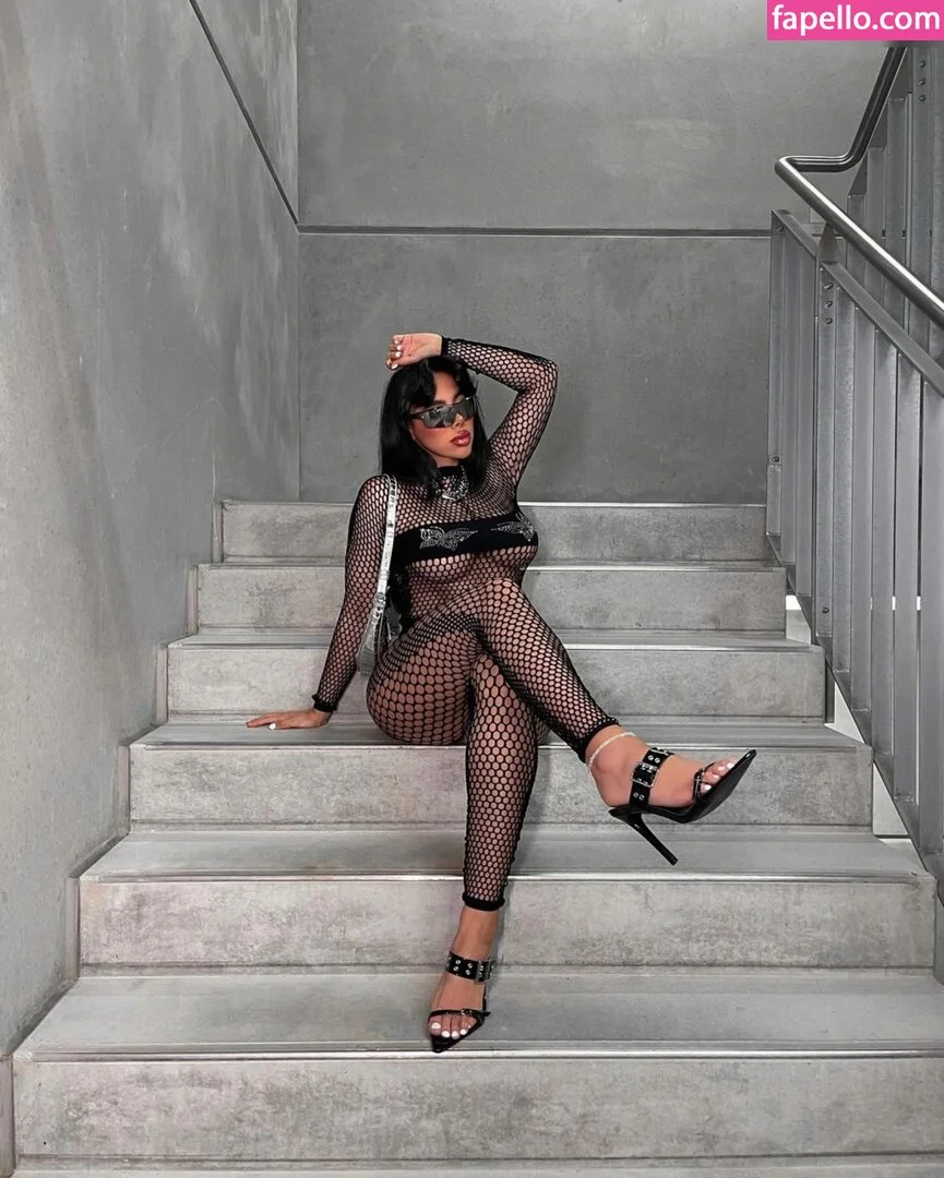 Selin Onlyfans Photo Gallery 