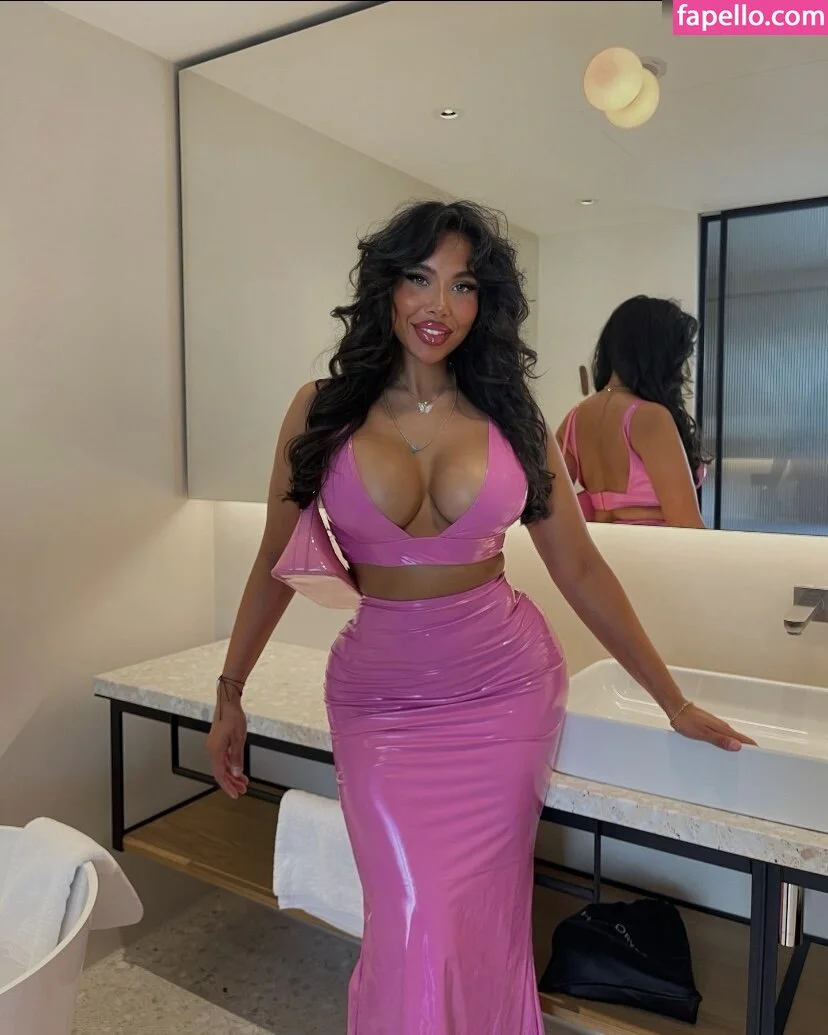 Selin Onlyfans Photo Gallery 