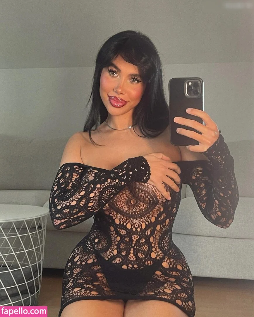 Selin Onlyfans Photo Gallery 