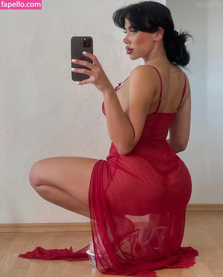 Selin Onlyfans Photo Gallery 