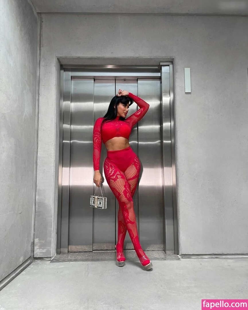 Selin Onlyfans Photo Gallery 