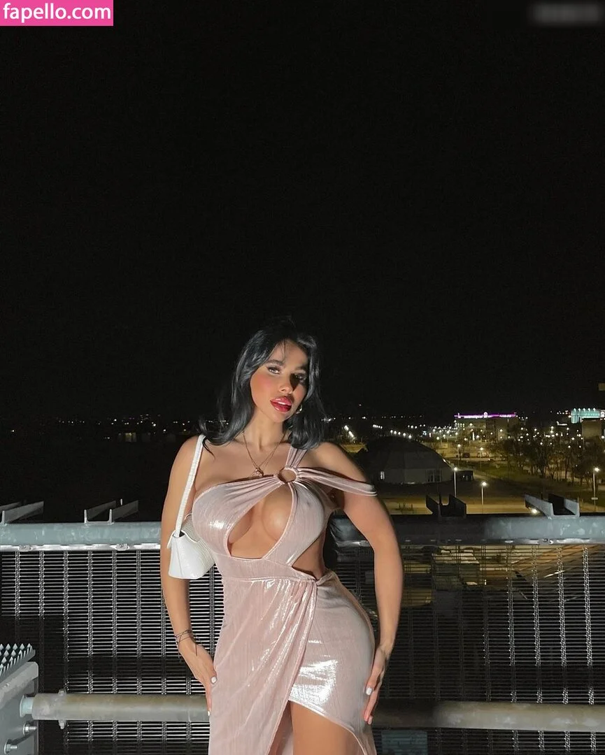 Selin Onlyfans Photo Gallery 