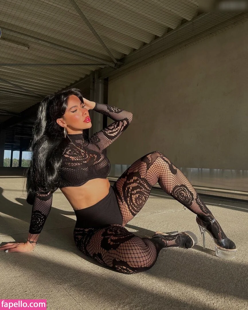 Selin Onlyfans Photo Gallery 