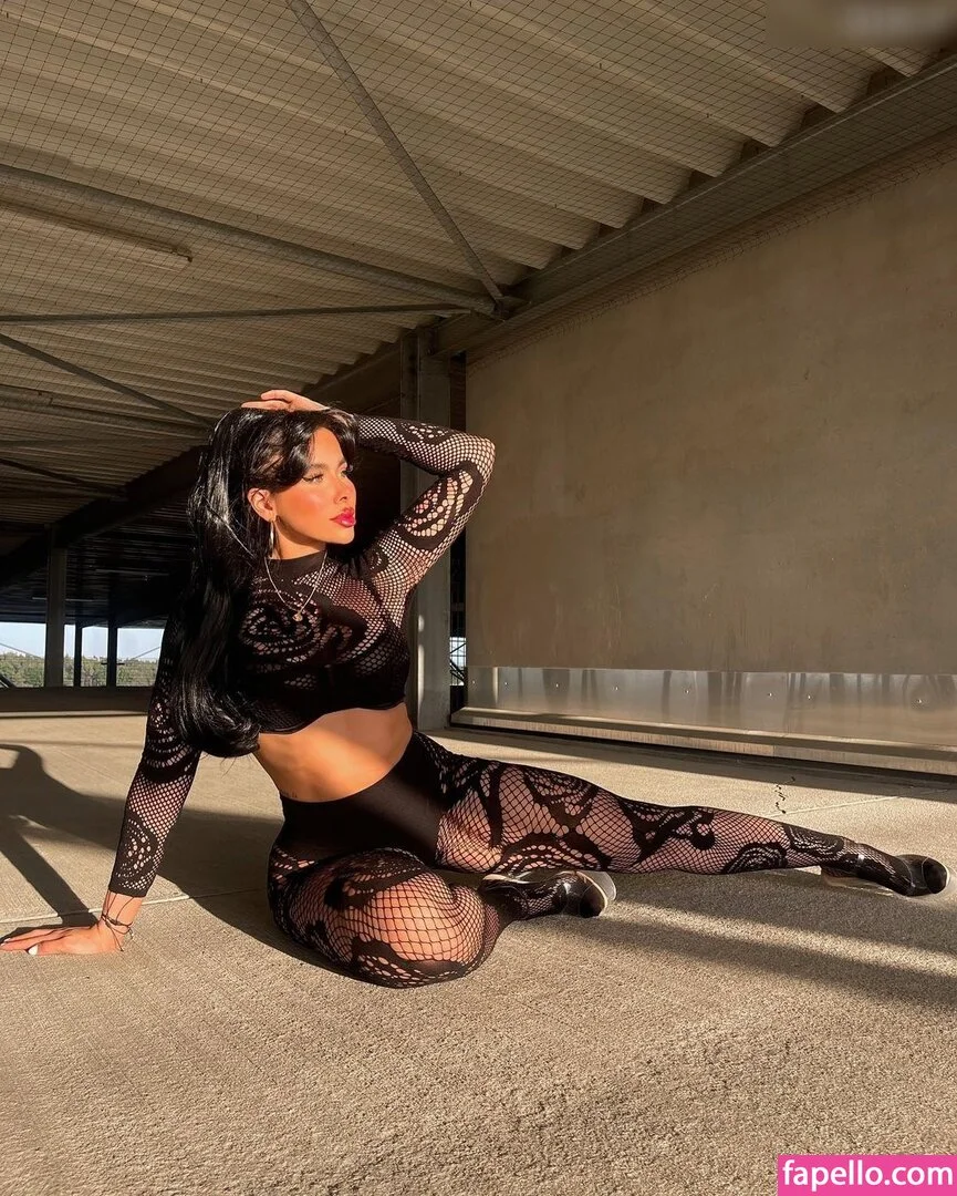 Selin Onlyfans Photo Gallery 