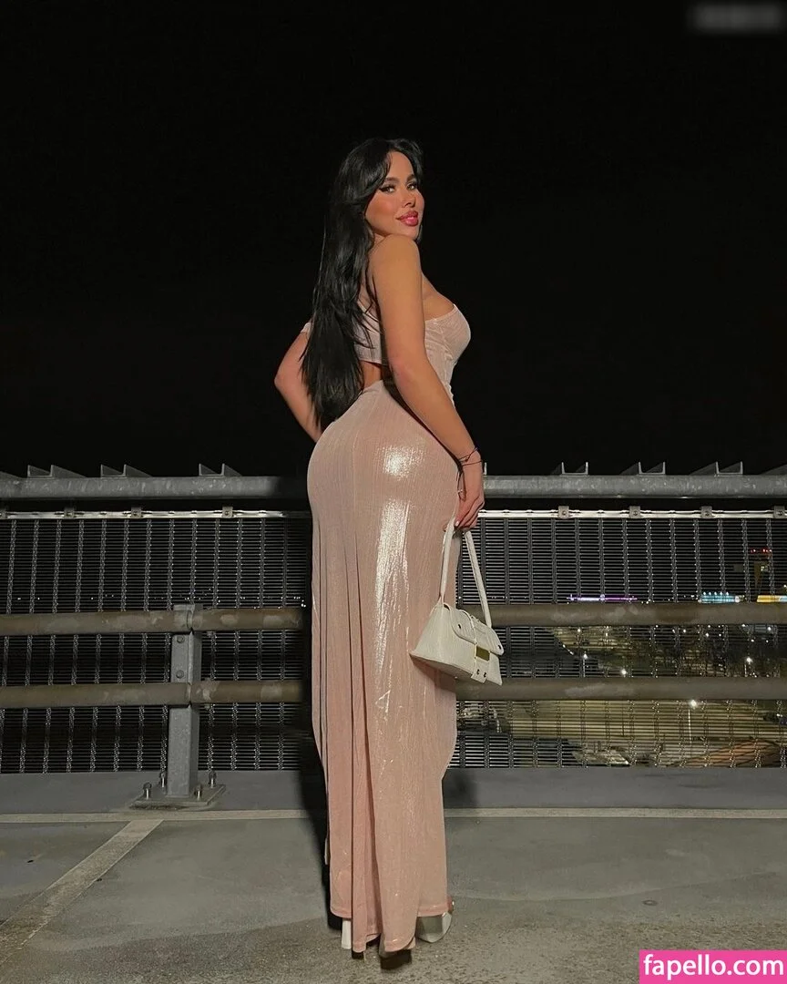 Selin Onlyfans Photo Gallery 