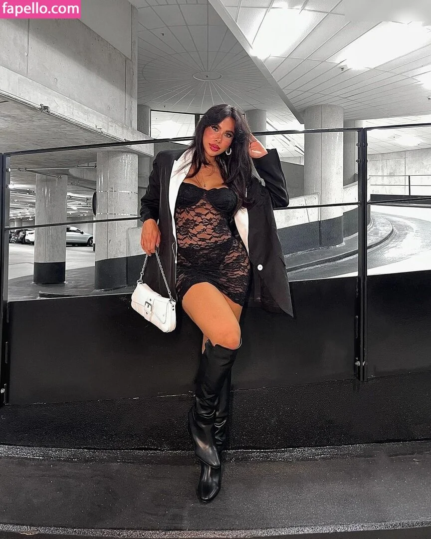 Selin Onlyfans Photo Gallery 