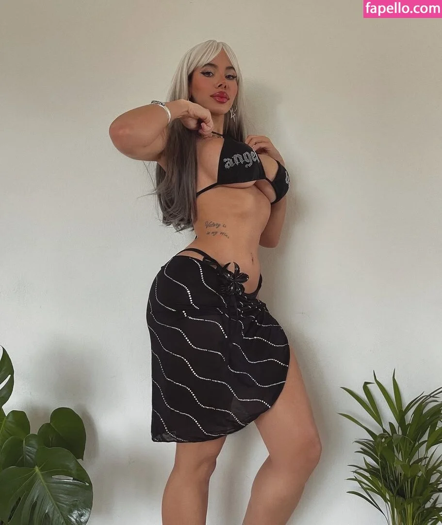 Selin Onlyfans Photo Gallery 