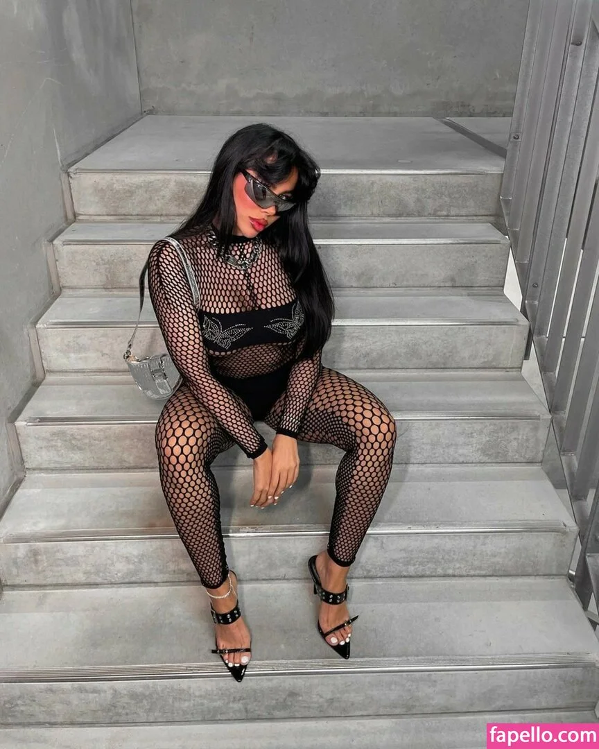 Selin Onlyfans Photo Gallery 