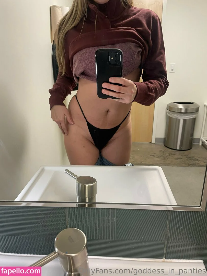 goddess_in_panties Onlyfans Photo Gallery 