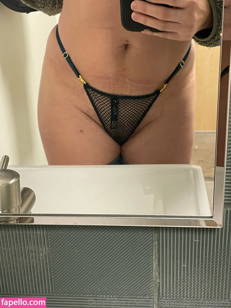 goddess_in_panties Onlyfans Photo Gallery 