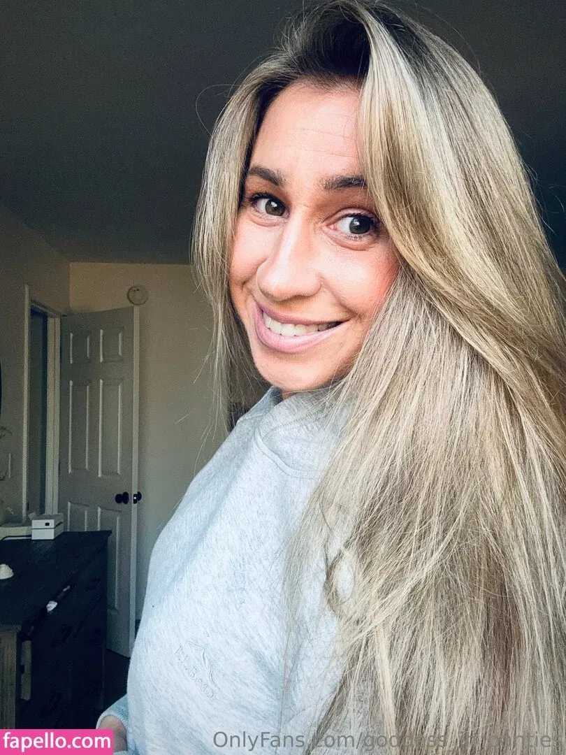 goddess_in_panties Onlyfans Photo Gallery 