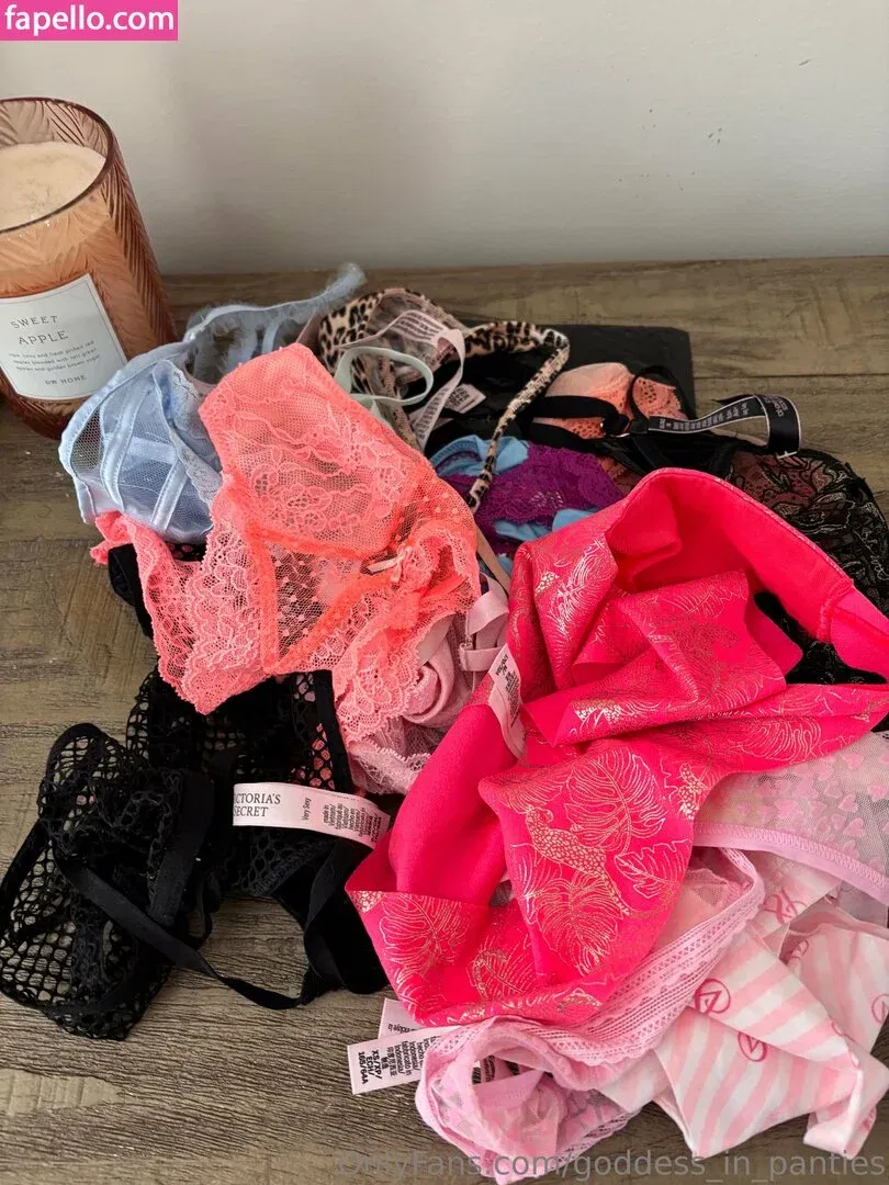 goddess_in_panties Onlyfans Photo Gallery 