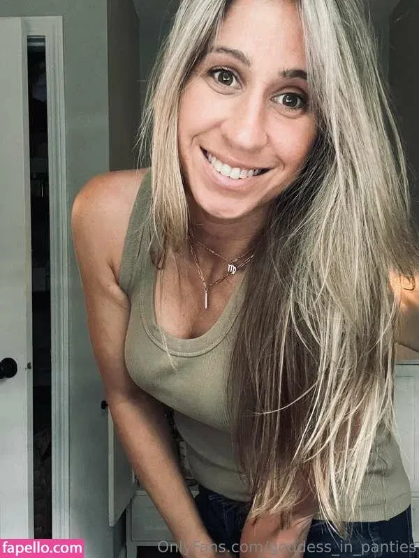 goddess_in_panties Onlyfans Photo Gallery 
