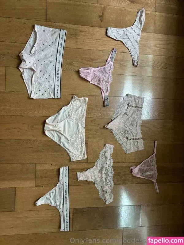 goddess_in_panties Onlyfans Photo Gallery 