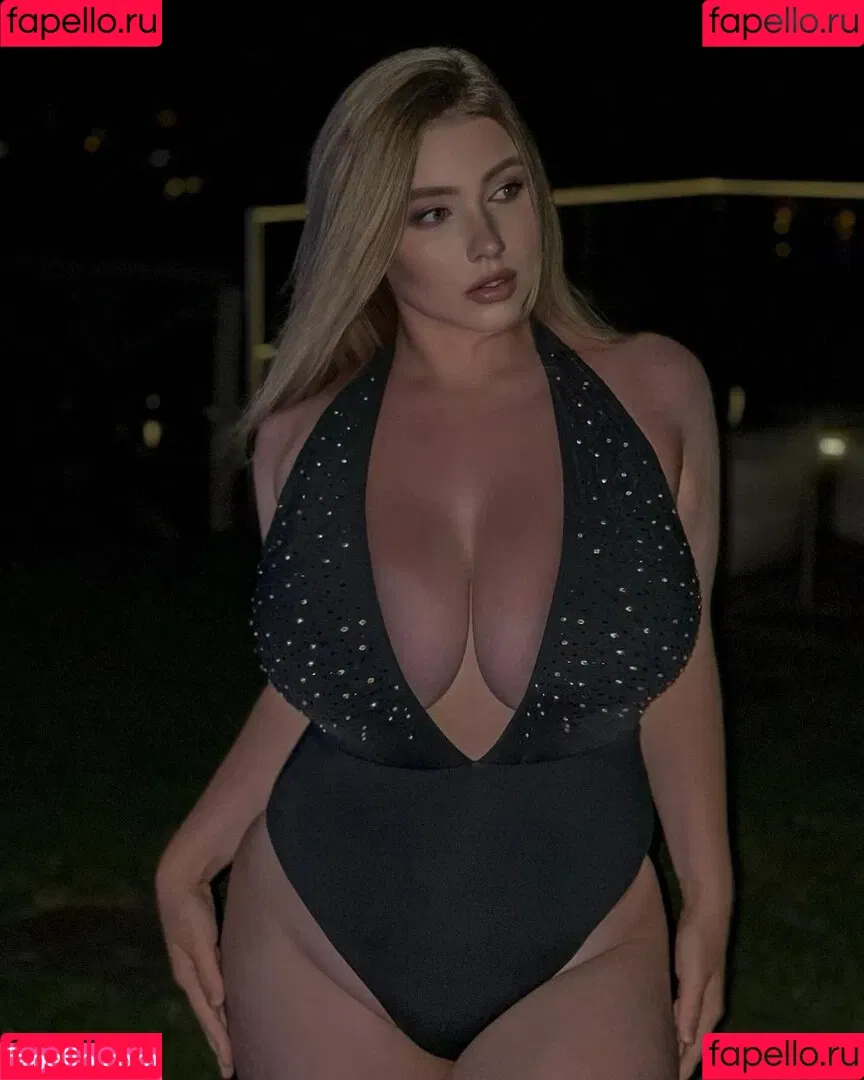 Pasha Pozdniakova Onlyfans Photo Gallery 
