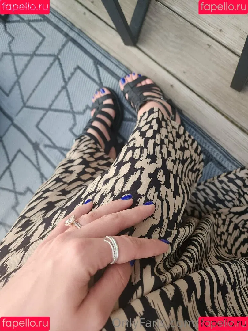 Goddess KT Onlyfans Photo Gallery 