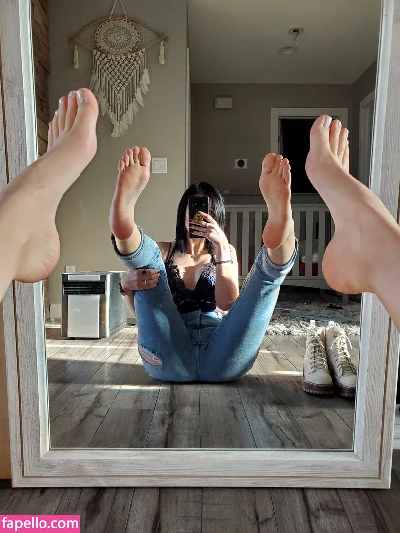 Goddess KT Onlyfans Photo Gallery 