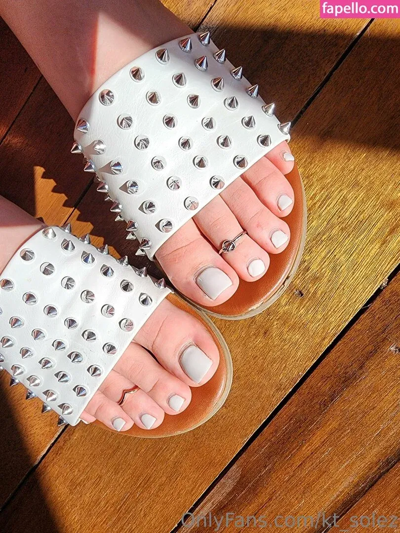 Goddess KT Onlyfans Photo Gallery 