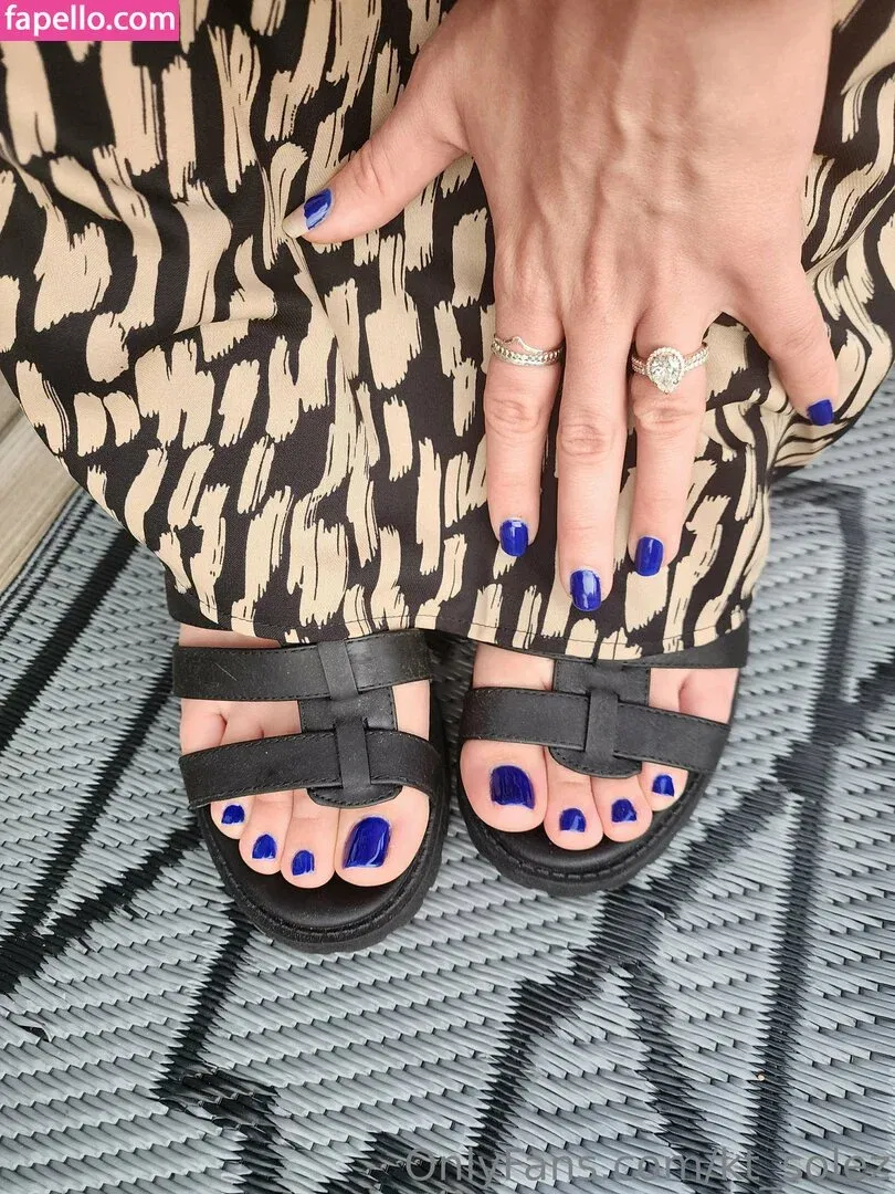 Goddess KT Onlyfans Photo Gallery 