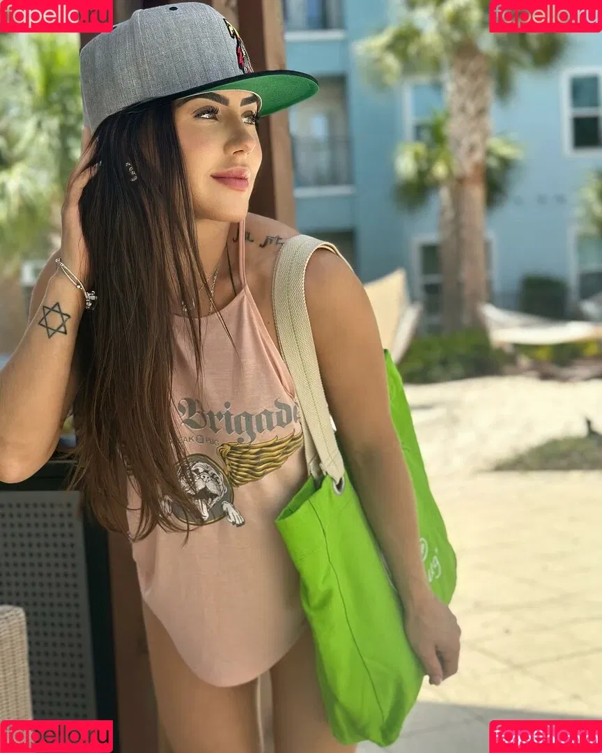 Ghi Eburneo Onlyfans Photo Gallery 
