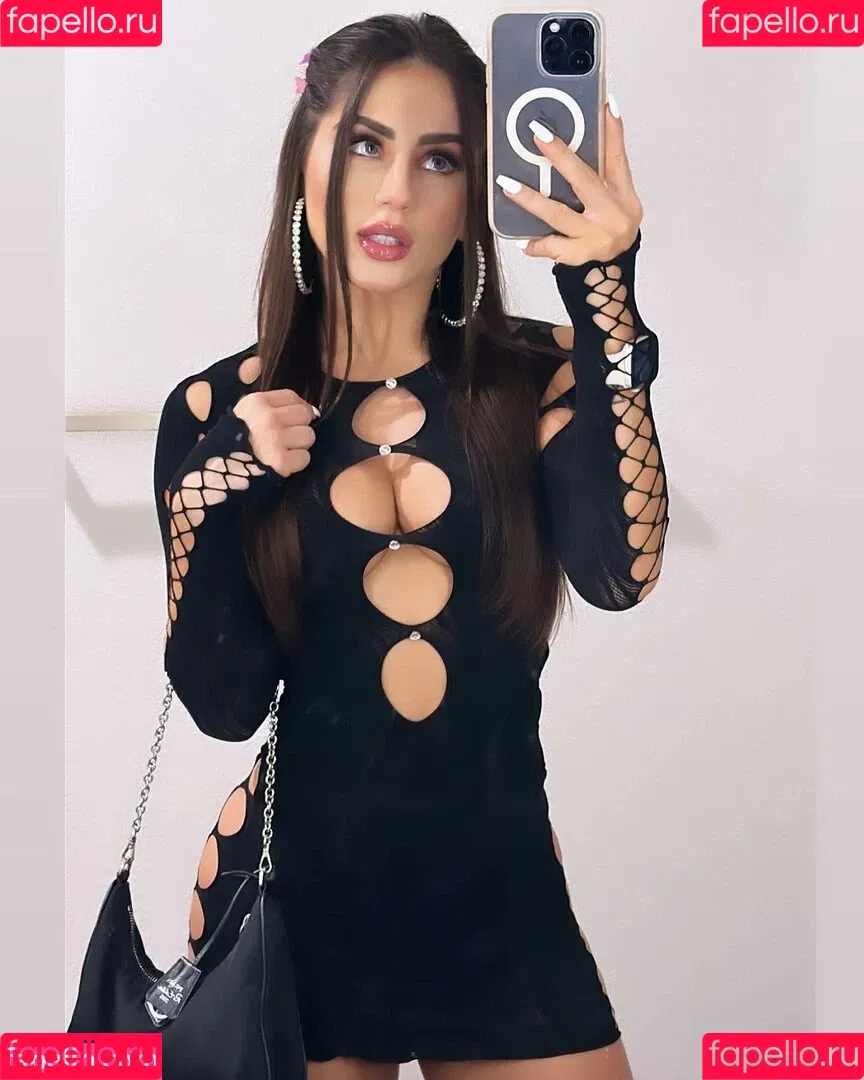 Ghi Eburneo Onlyfans Photo Gallery 