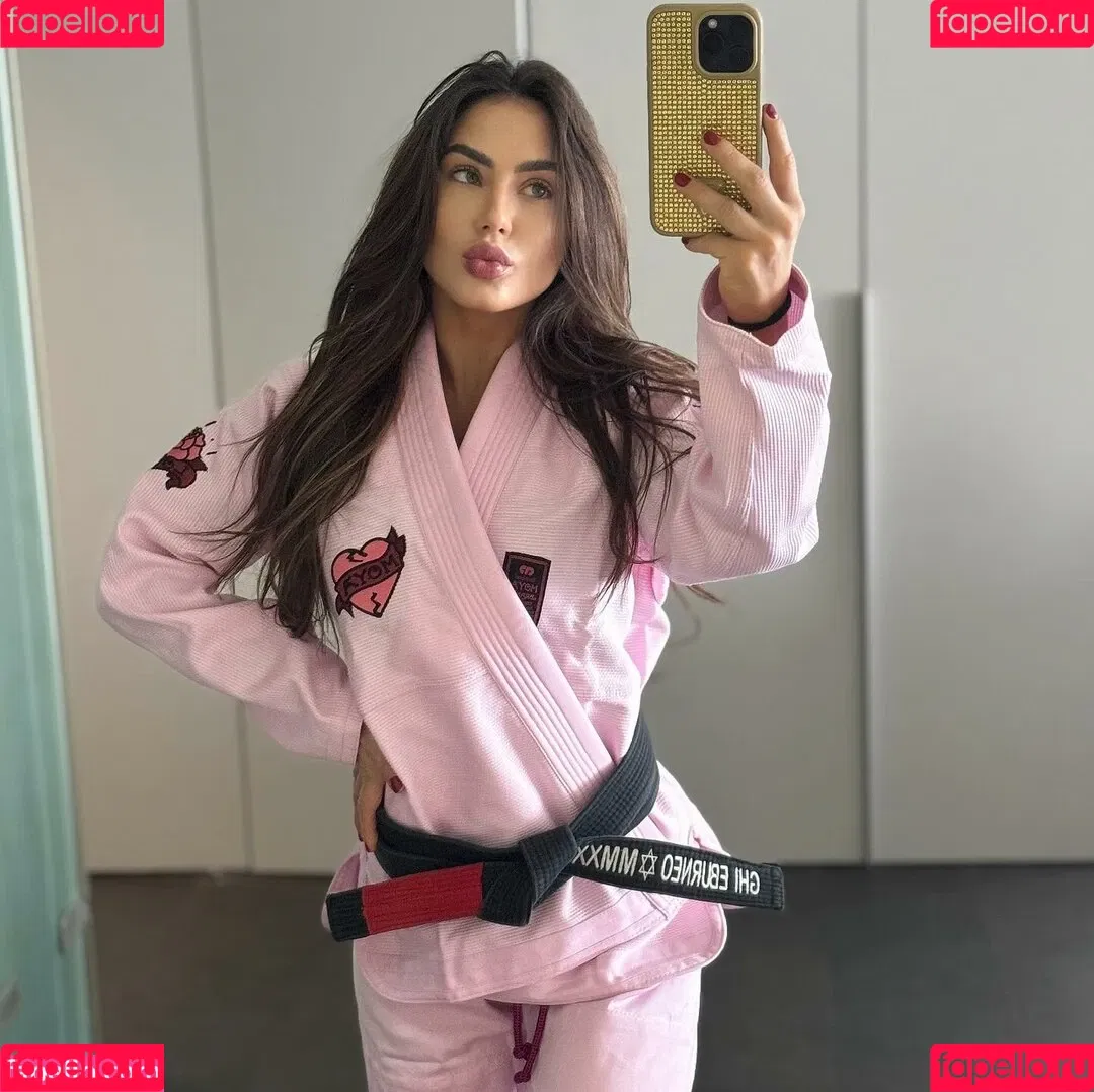 Ghi Eburneo Onlyfans Photo Gallery 