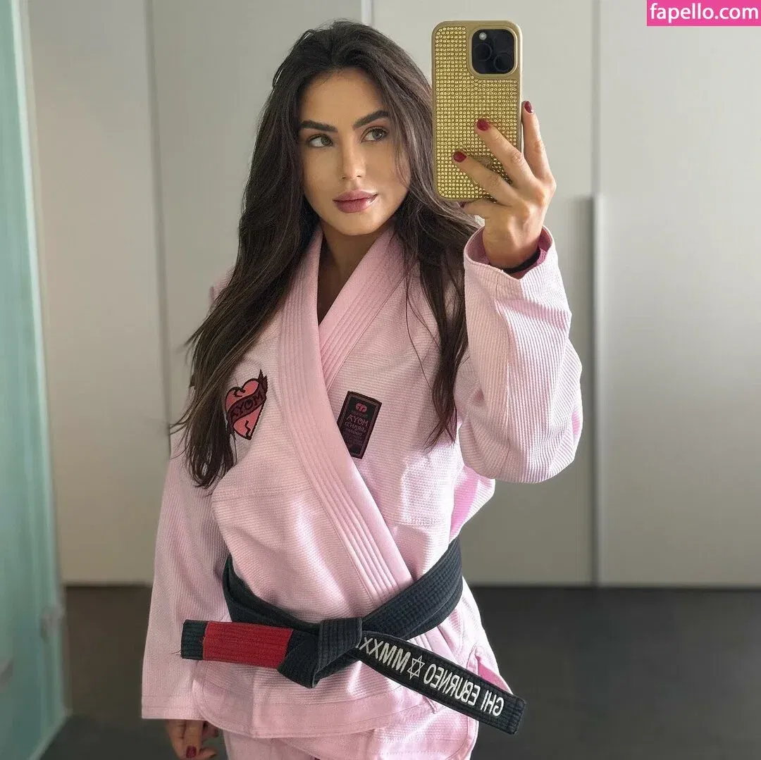 Ghi Eburneo Onlyfans Photo Gallery 