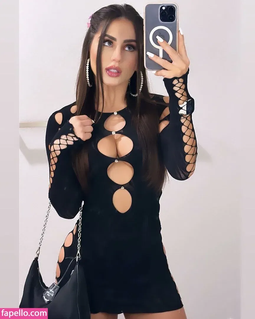 Ghi Eburneo Onlyfans Photo Gallery 