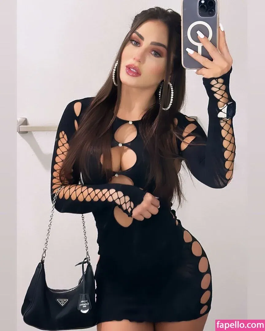 Ghi Eburneo Onlyfans Photo Gallery 