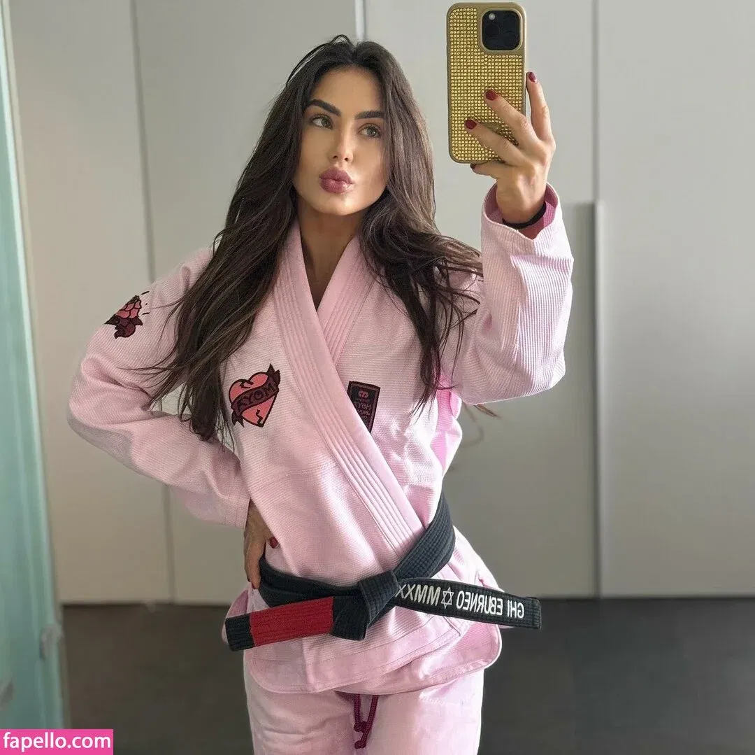 Ghi Eburneo Onlyfans Photo Gallery 