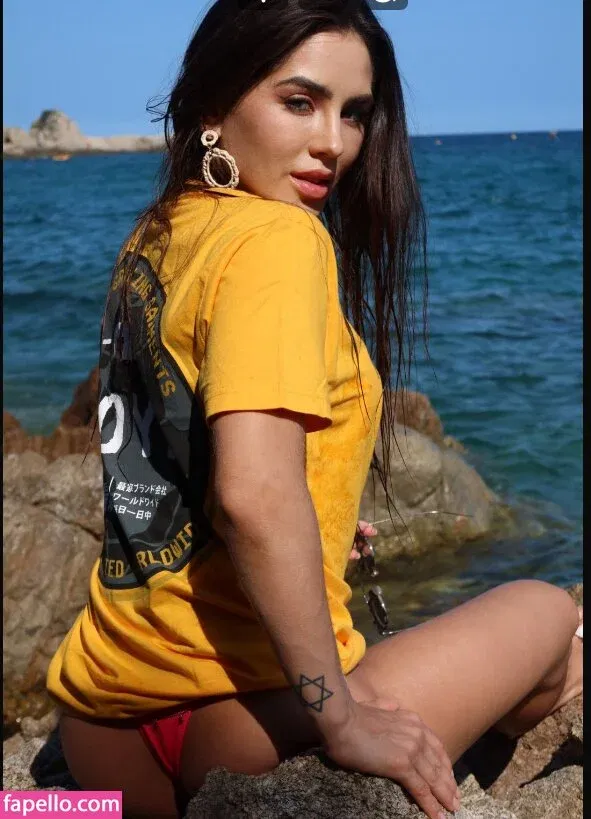 Ghi Eburneo Onlyfans Photo Gallery 