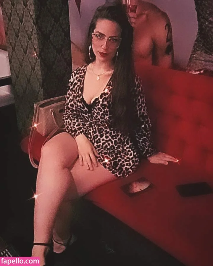 Poliana Steambeyker Onlyfans Photo Gallery 