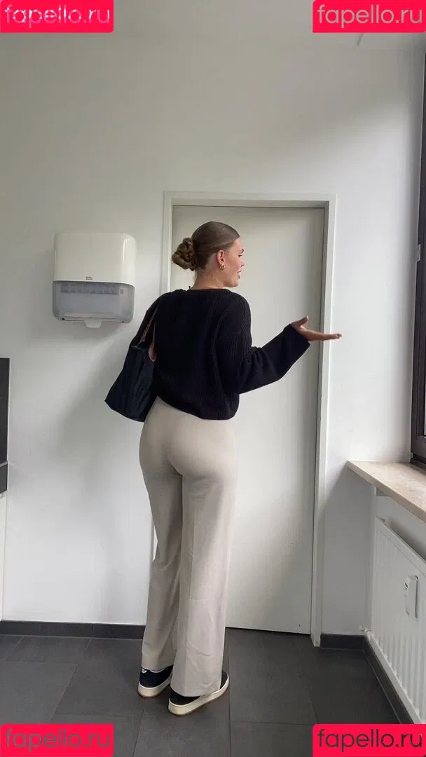 Jellefeline Onlyfans Photo Gallery 