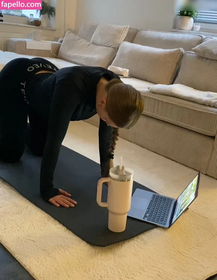 Jellefeline Onlyfans Photo Gallery 