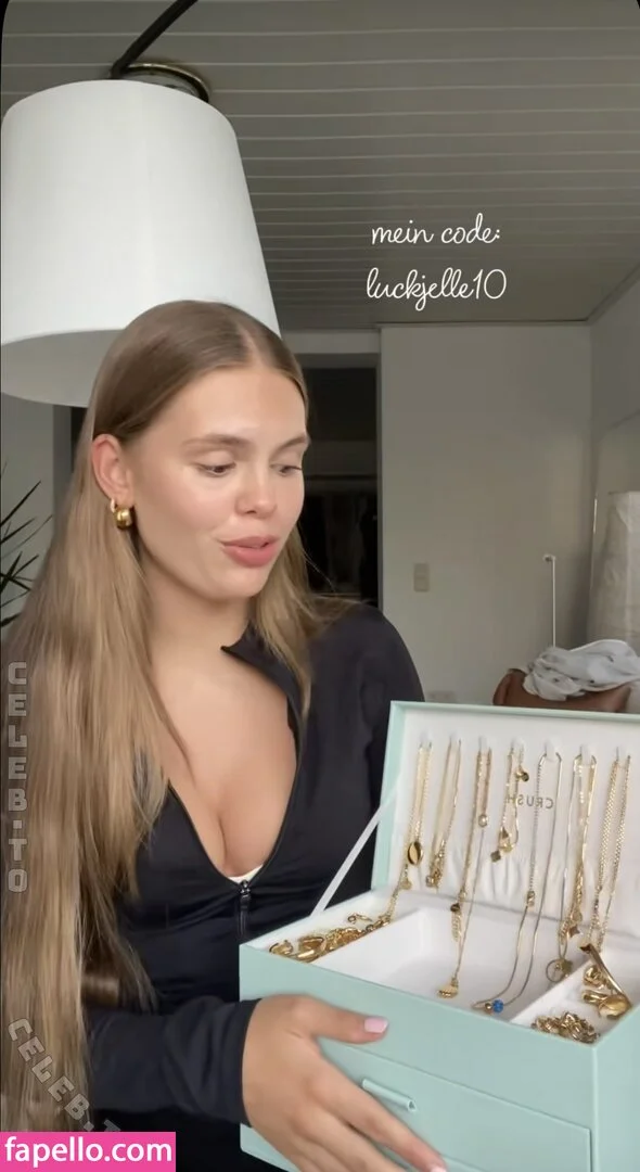 Jellefeline Onlyfans Photo Gallery 