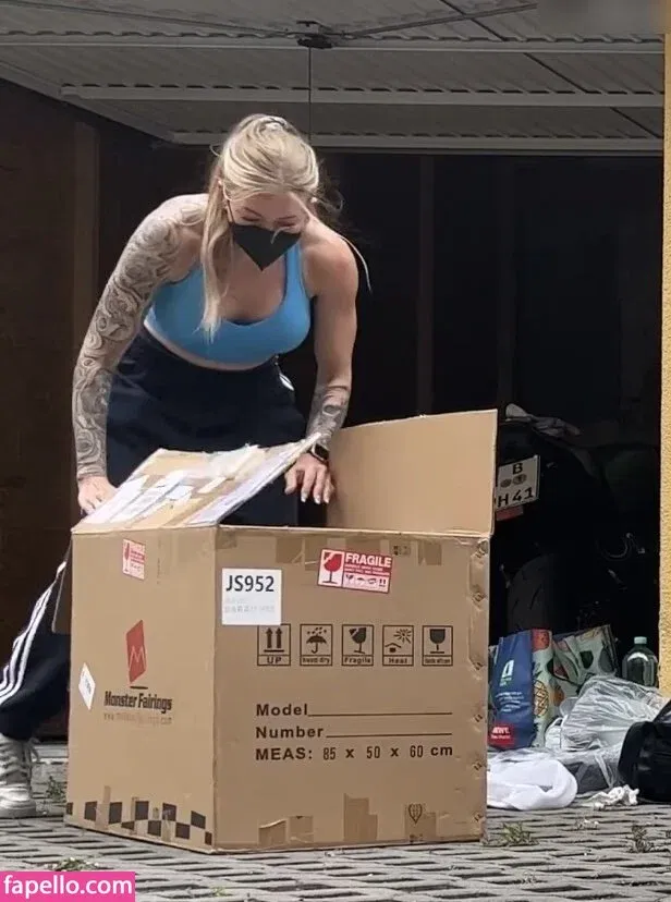 Knatternatter Onlyfans Photo Gallery 