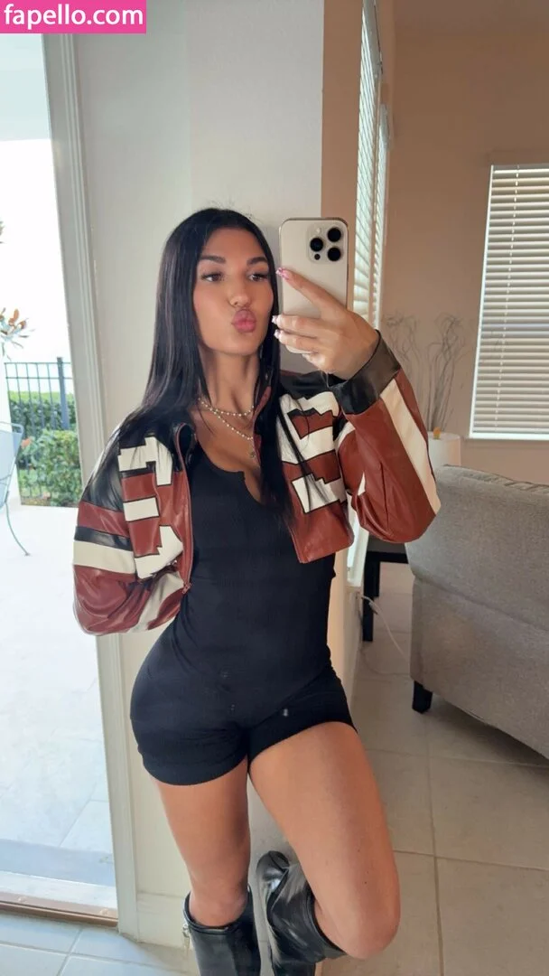 Jazmyn Nyx Onlyfans Photo Gallery 