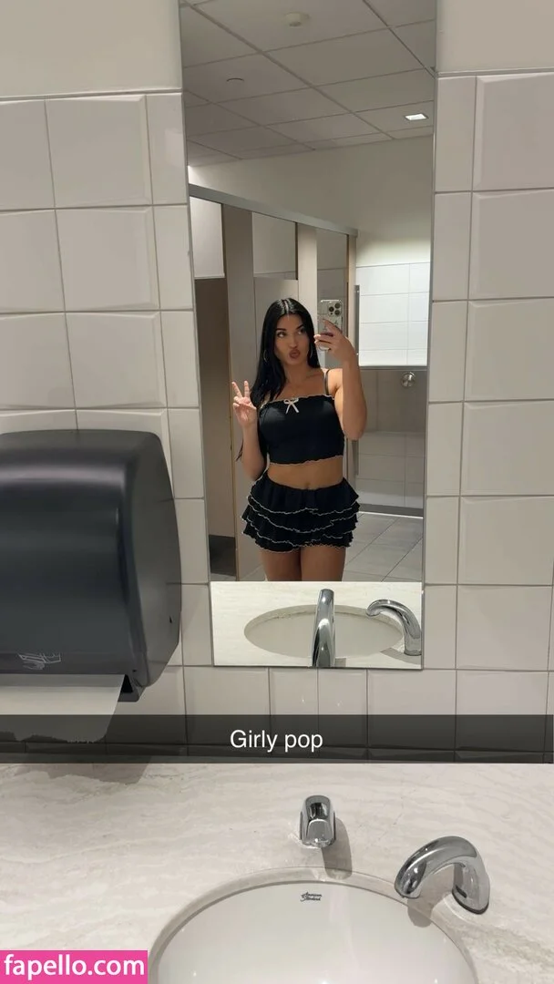 Jazmyn Nyx Onlyfans Photo Gallery 