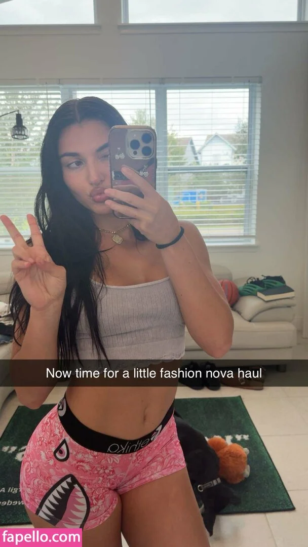 Jazmyn Nyx Onlyfans Photo Gallery 