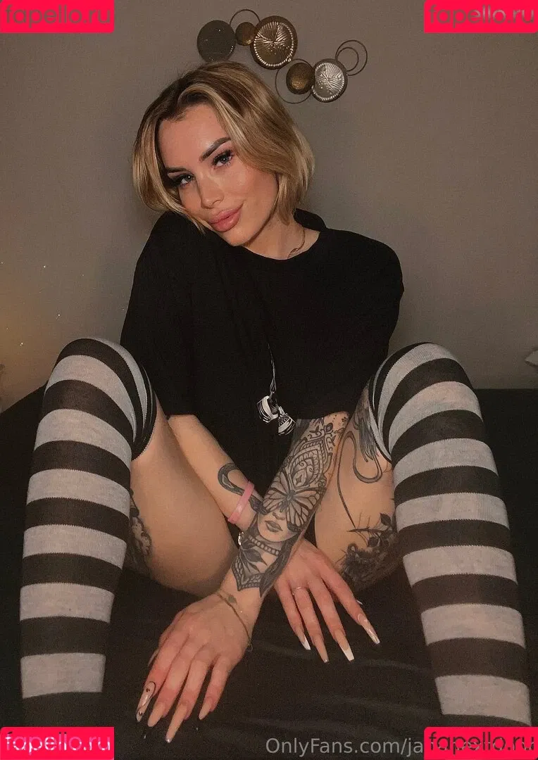 Jana Next Door Onlyfans Photo Gallery 