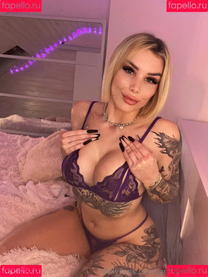 Jana Next Door Onlyfans Photo Gallery 