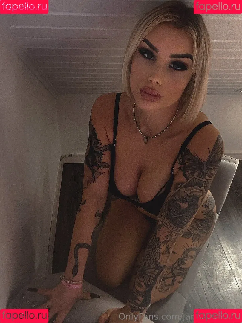 Jana Next Door Onlyfans Photo Gallery 