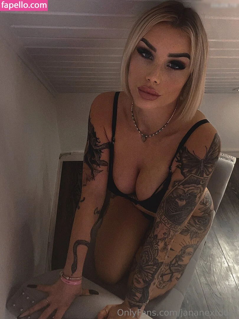 Jana Next Door Onlyfans Photo Gallery 