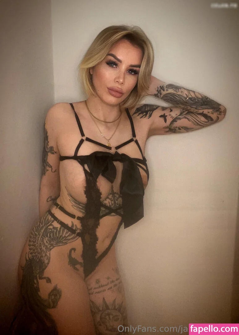 Jana Next Door Onlyfans Photo Gallery 